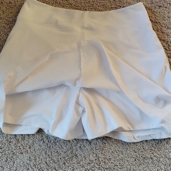 Women With Control Skort - Picture 4 of 10